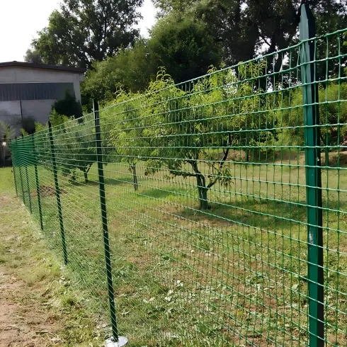 10 Paletti per Recinzione Alti 200 cm 35x35 in Ferro Plastificato Verde Pali a T | BricoShop24