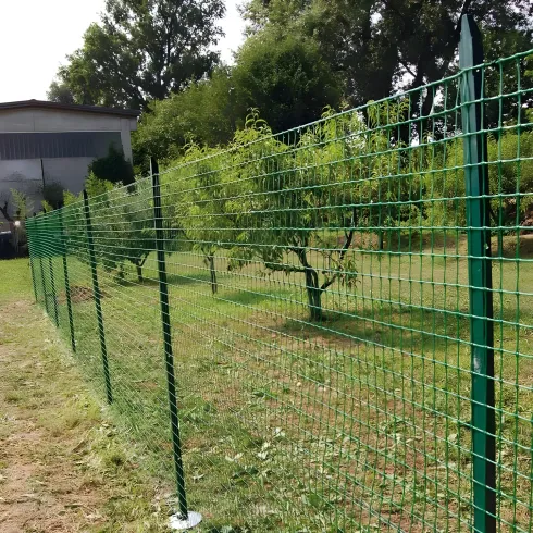 10 Paletti Recinzione da 175 cm  in Ferro Plastificato Verde