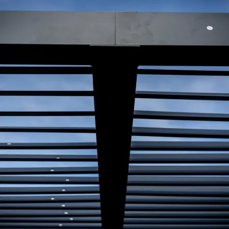 Pergola Bioclimatica Doppia 360x600 in Alluminio con 2 Tende Laterali