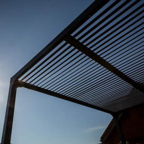 Pergola Bioclimatica Doppia 360x600 in Alluminio con 2 Tende Laterali